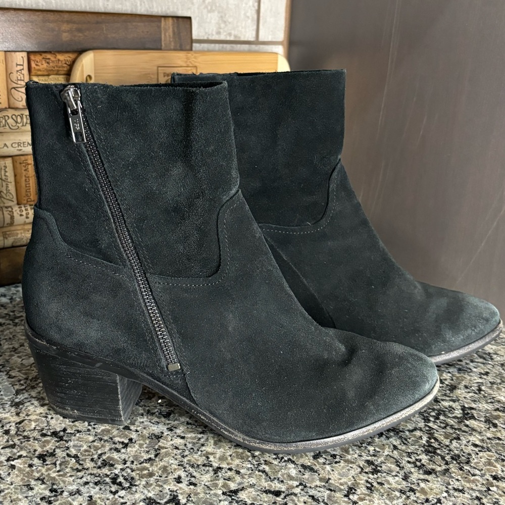 UGG Breeda Black Suede Stacked Heel Bootie Size 10 - Picture 3 of 11